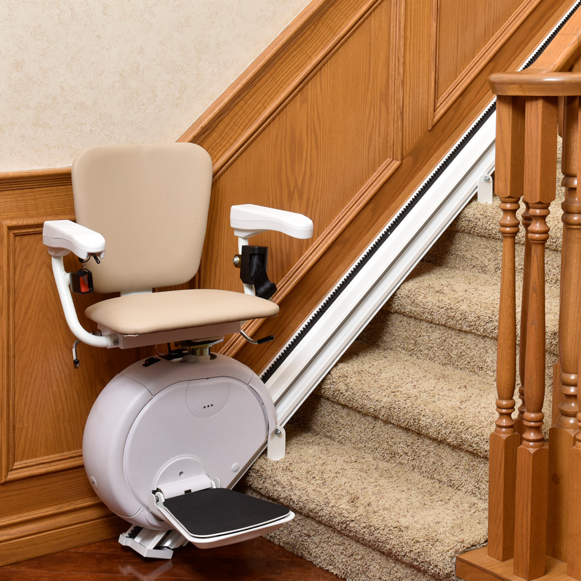 Savaria K2 Stairlift 80web